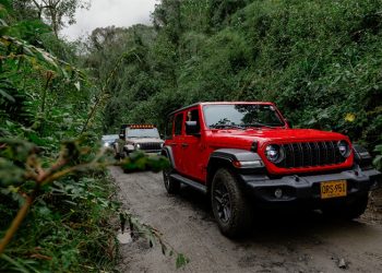 Jeep reúne su gama completa de vehículos para celebrar sus 85 años en el Eje Cafetero colombiano