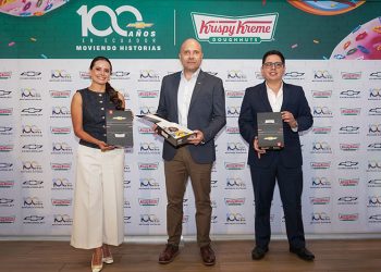 Chevrolet celebra sus 100 años en Ecuador con una edición limitada junto a Krispy Kreme
