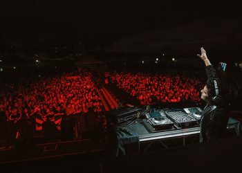 OSCAR TROYA SUMA UN NUEVO SELLO INTERNACIONAL A SU TRAYECTORIA COMO PRODUCTOR MUSICAL